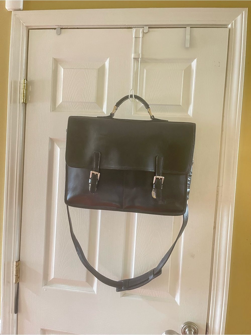 Vintage ROOTS Canada Black Leather Briefcase Shoulder Bag - Men